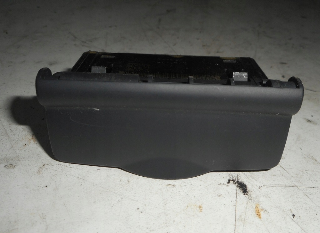 фото №1, Renault clio iii 09r разъём usb aux