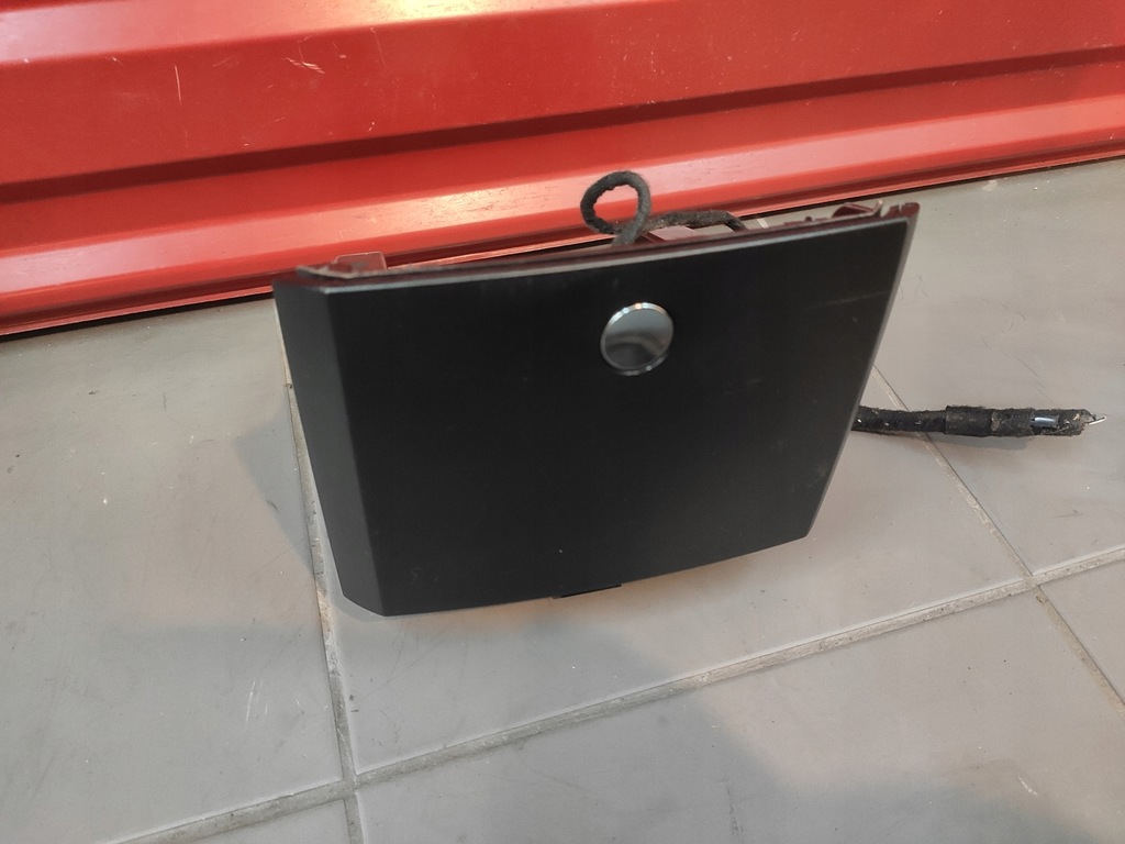 фото №8, Mercedes r-klasa w251 підсклянник бардачок тунель na чашки a2516803814