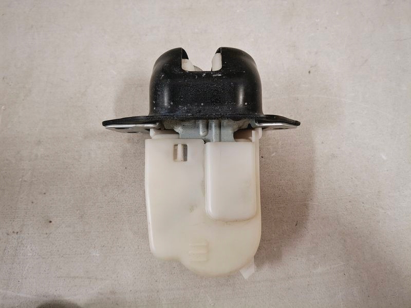 фото №6, Nissan juke f15 замок кришки багажника задня задній nissan juke f15 бензин