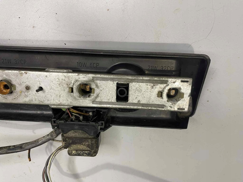 Купити Mercedes-benz w123 1982 вкладиш фари задній ліве l