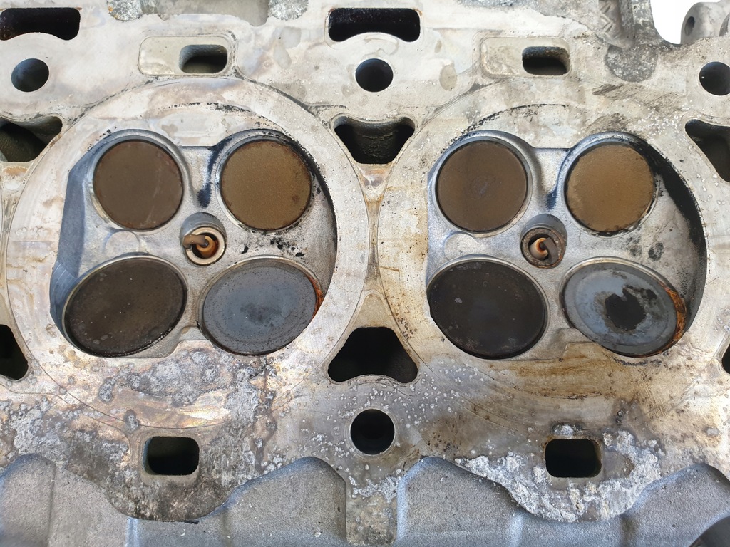 фото №10, Ford mondeo mk3 2.5 v6 головка цилиндров правая