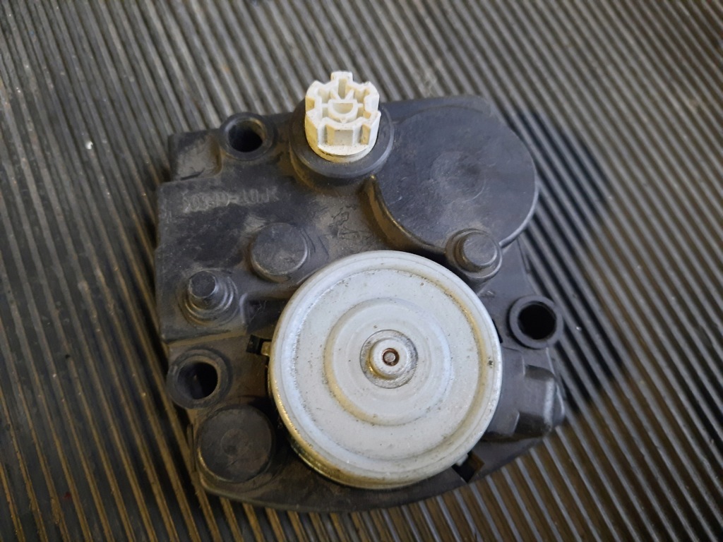 Двигун повороту лівий toyota landcruser lexus rx Ціна