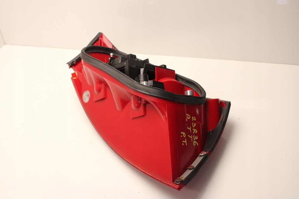 фото №9, Audi tt 8n 98r- лампа правая задняя правый задняя