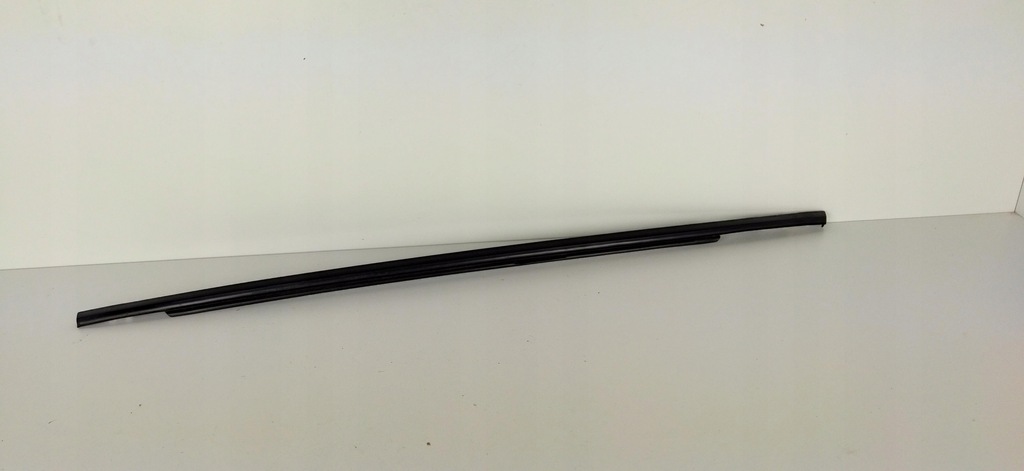 фото №1, Volvo v90 ii молдинг стекло дверь правый задняя задняя