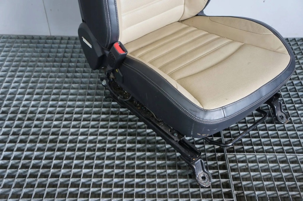 фото №8, Сидіння сидіння правий лівий водія заднє сидіння комплект шкіра ssangyong tivoli