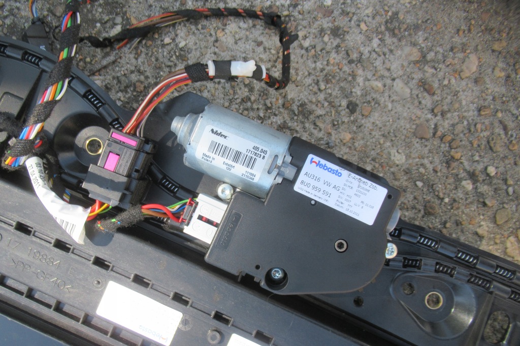 фото №8, Audi q3 люк панорама 8u0877041a 8u0959591