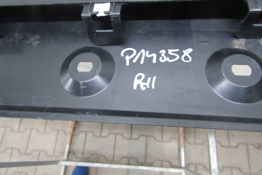 фото №11, Молдинг порог правая porsche 911 992 gt3 rs 22- 9gt