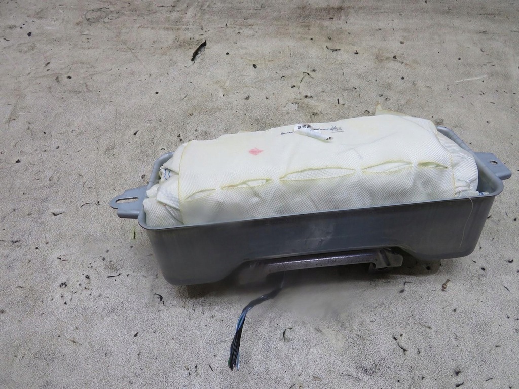 фото №1, Подушка пассажира jeep wk2 p0508093af