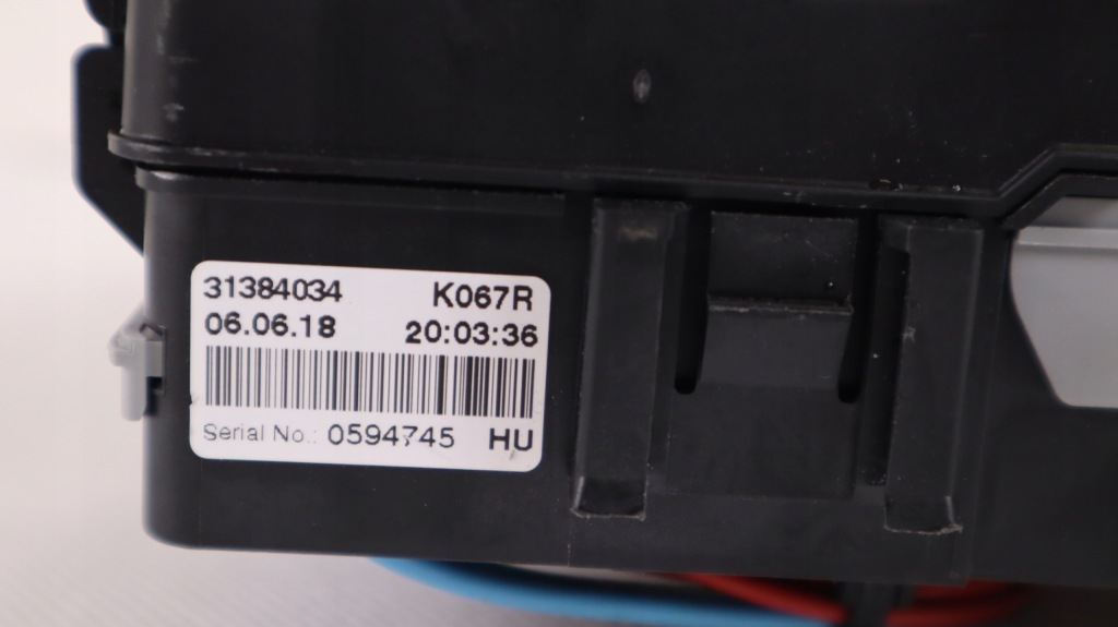 Купить Volvo xc60 2 2.0 d4 коробка предохранителей 31384034, 31676133