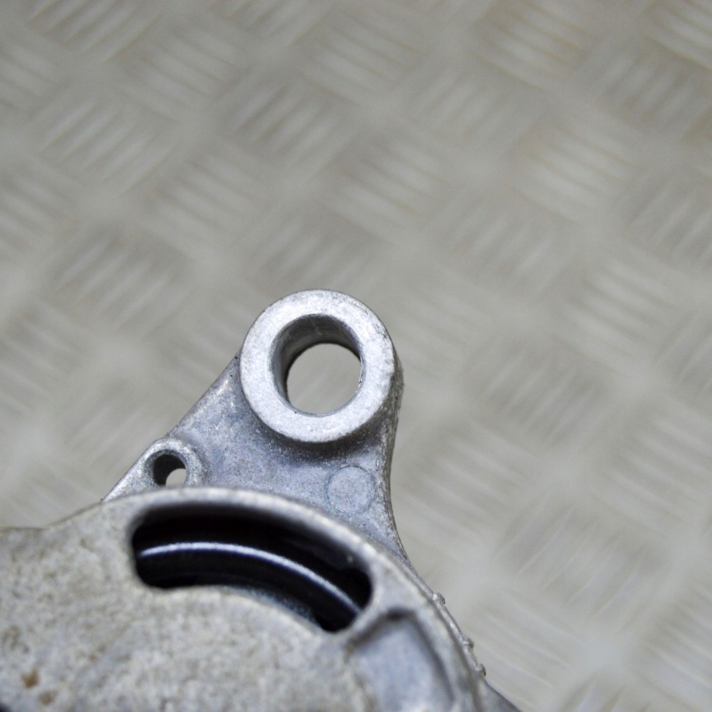 фото №6, Bmw 3 f30 f35 f31 2016 натяжитель ремень генератора