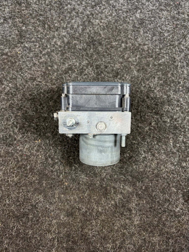 Купити Насос abs renault kango ii 476601406r