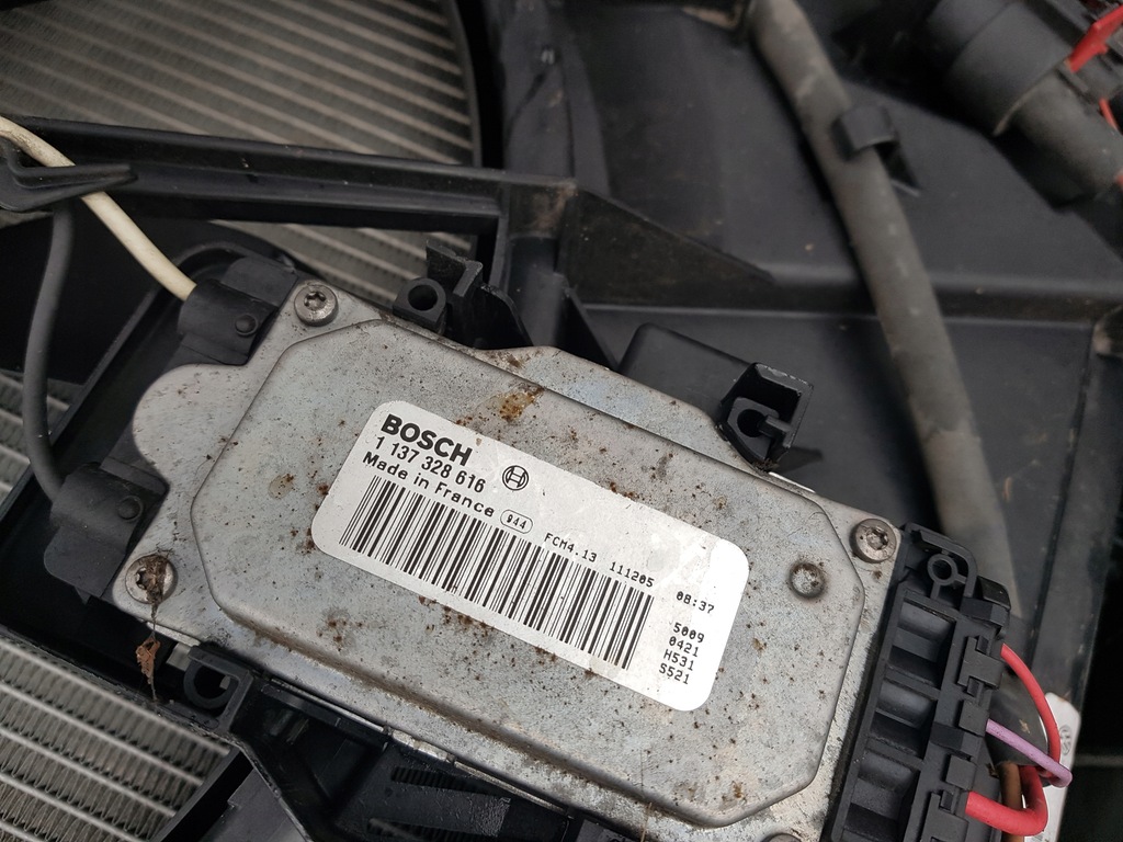 фото №10, Seat leon 2 ii lift 09-12r 1.6 tdi pas передній радіатор вентилятор