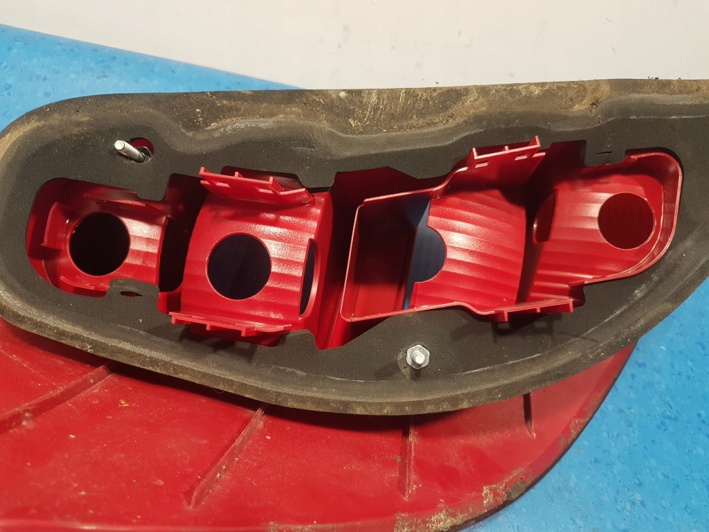 фото №5, Mercedes w169 лампа задняя правая наружная 5d