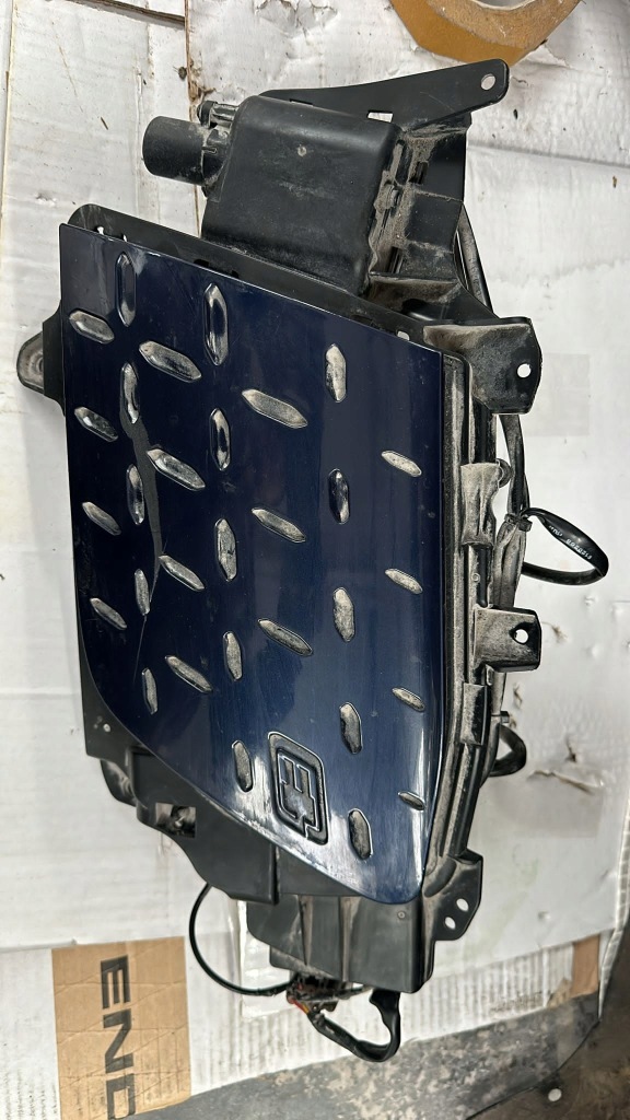 фото №1, Hyundai kona 2018- роз'єм заряджання