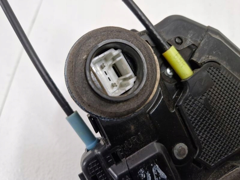 фото №7, Toyota matrix 2 ii e140 замок двері правий задня задній