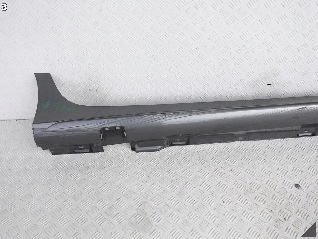 фото №4, Mercedes cls c257 amg 17- порог молдинг накладка r