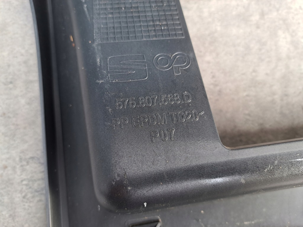 фото №8, Seat ateca cupra бампер задня спойлер 575807568d