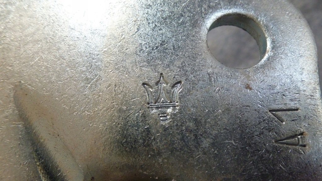 фото №6, Maserati quattroporte vi петля крышки задний