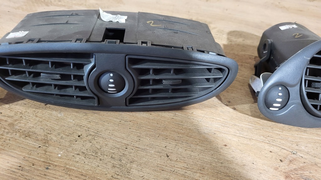 фото №9, Решётка обдув комплект renault clio iii 3 hb 3d