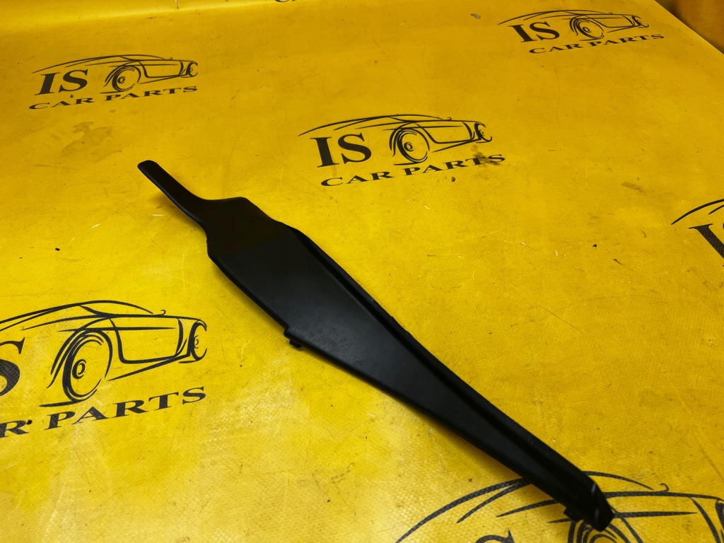 фото №1, Уголок треугольник жабо левый renault kadjar