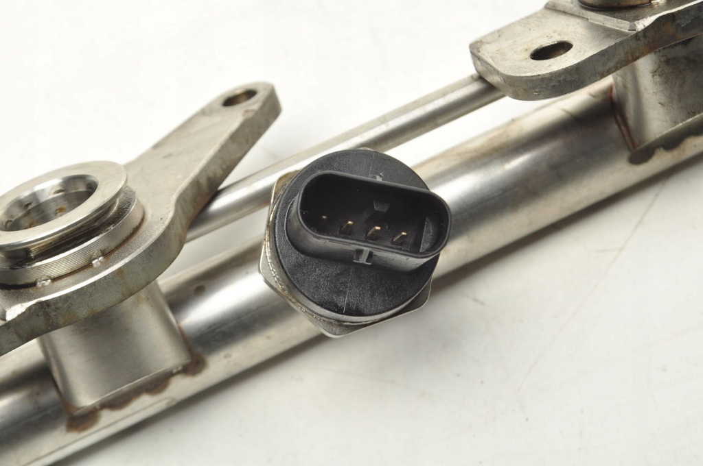 Mercedes w172 r172 amg 5.5 v8 молдинг упорскування a2780703495 0261545046 Київ