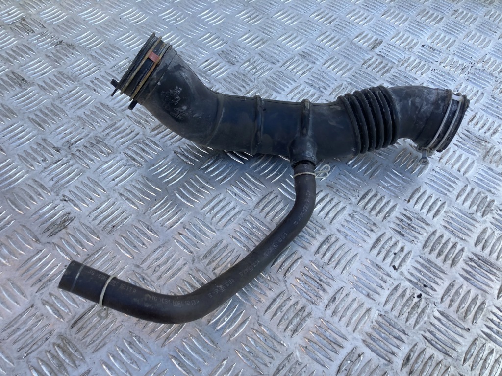 фото №1, Труба воздуха yaris iv 20- 1.5 h