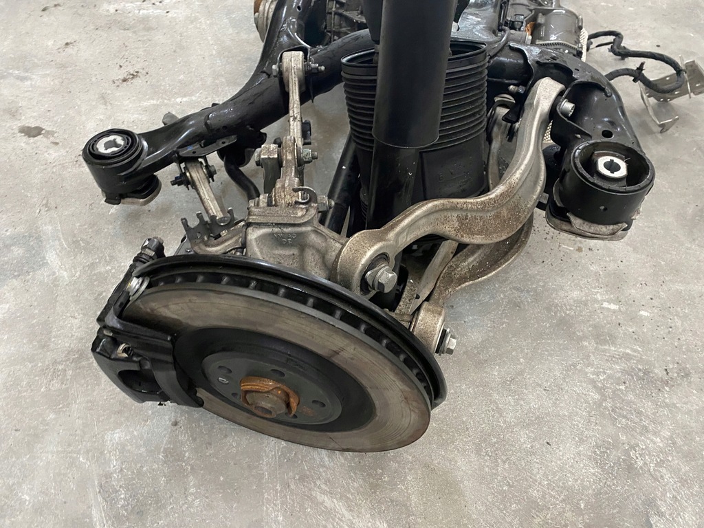 фото №6, Audi sq7 4m підрамник поворотний кулак важіль диференціал подушка