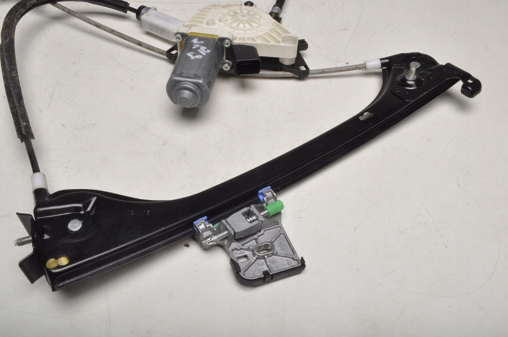 фото №8, Mercedes w172 r172 подъемник стекло левый перед 3d a1727200146