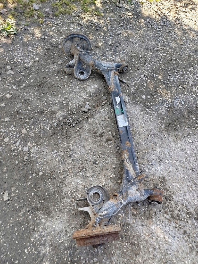 Купить Oś балка задняя подвеска vw fox 2010 rok