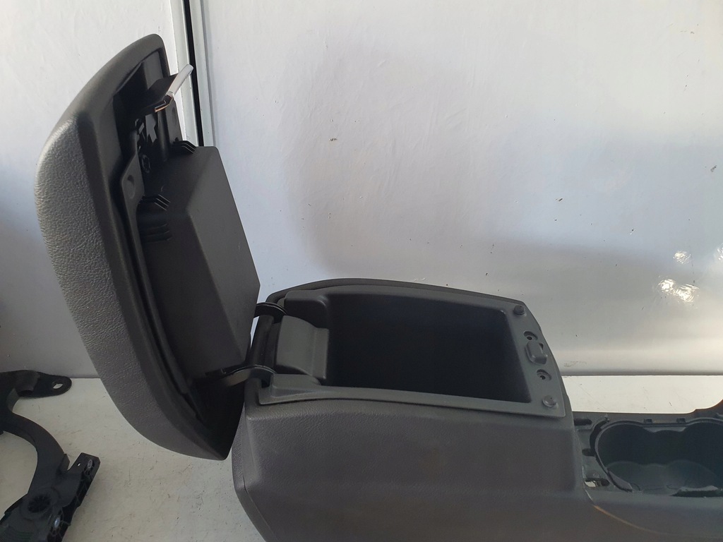 фото №6, Подлокотник туннель ford mondeo mk4 europa