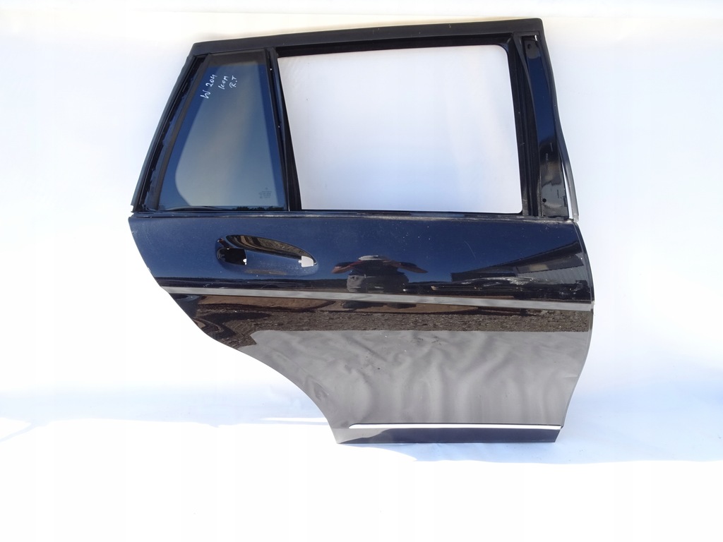 фото №1, Дверь правый задняя правое mercedes w204 c-klasa kombi