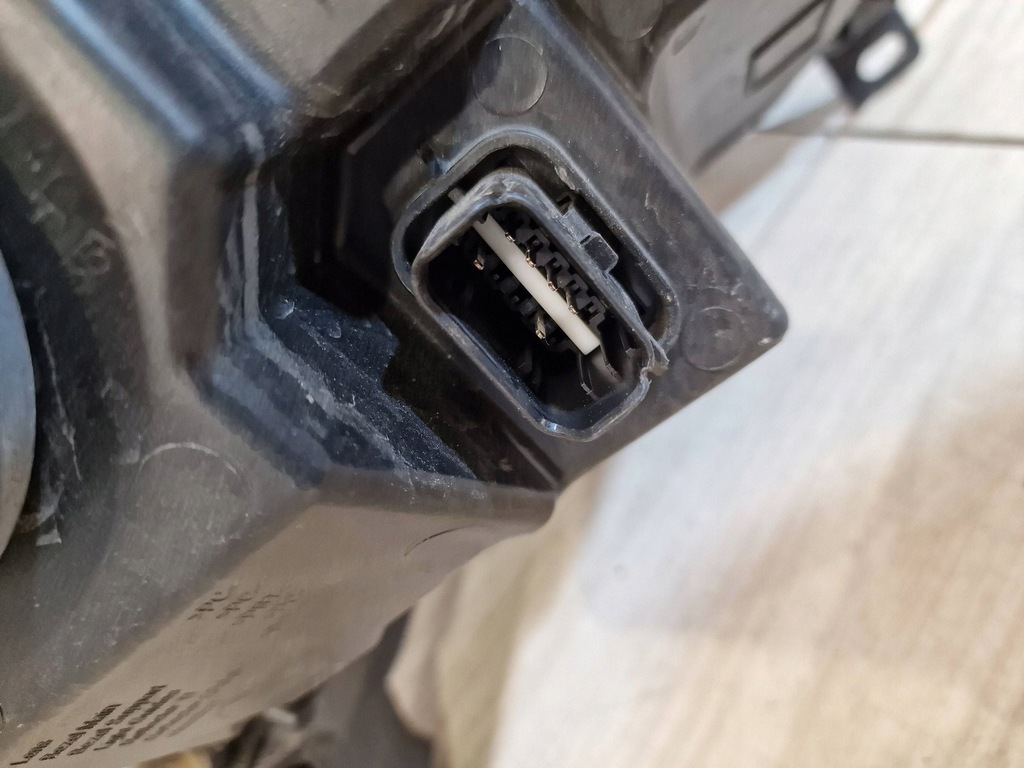 фото №8, Лампа левая фара левый renault master iii lift iv 2019- 260607867r