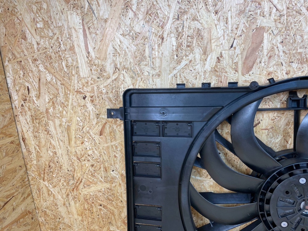 Вентилятор радіатор корпус land range rover jaguar gj32-8c607-bc Ціна