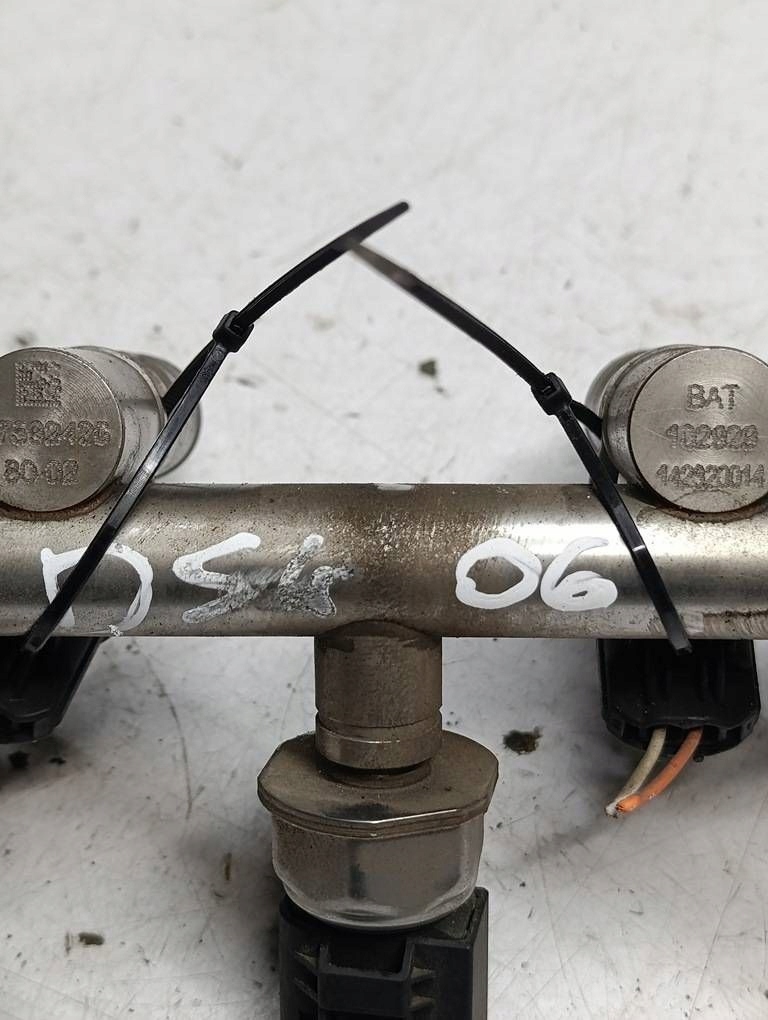 фото №7, Citroen ds4 11-15 1.6 thp молдинг впрыскная v759242680 7537319-05 0261500073