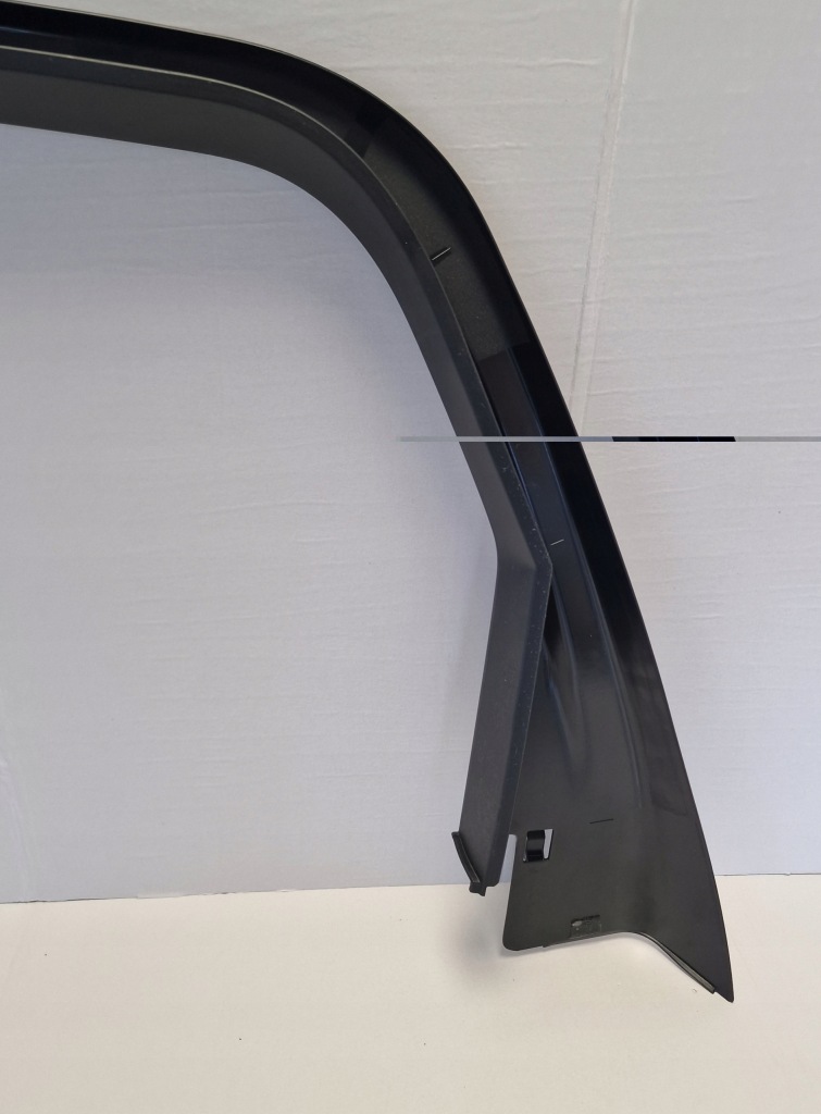 фото №9, Touareg iii оббивка рамка вікно двері ліва задня