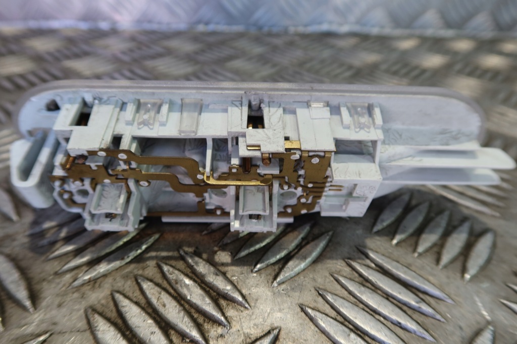 фото №4, Лампа салону dacia duster i renault kangoo ii 8200073231