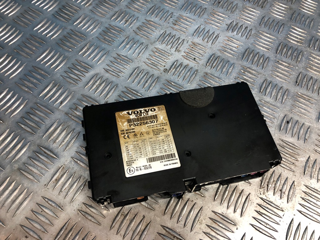 фото №1, Модуль vcm cem реле volvo xc60 xc90 v60 s90 v90 xc40 32256307