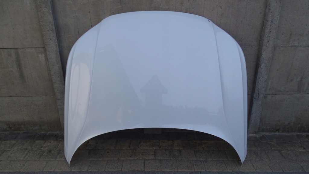 Купить Volvo xc40 - капот