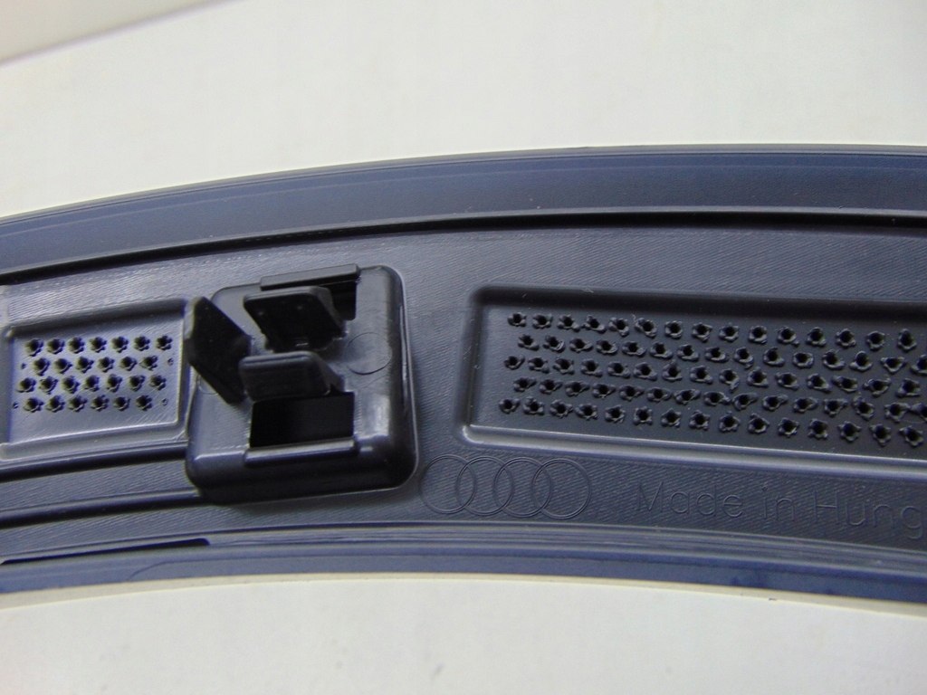 фото №7, Молдинг накладка крила правий задня audi q3 83a