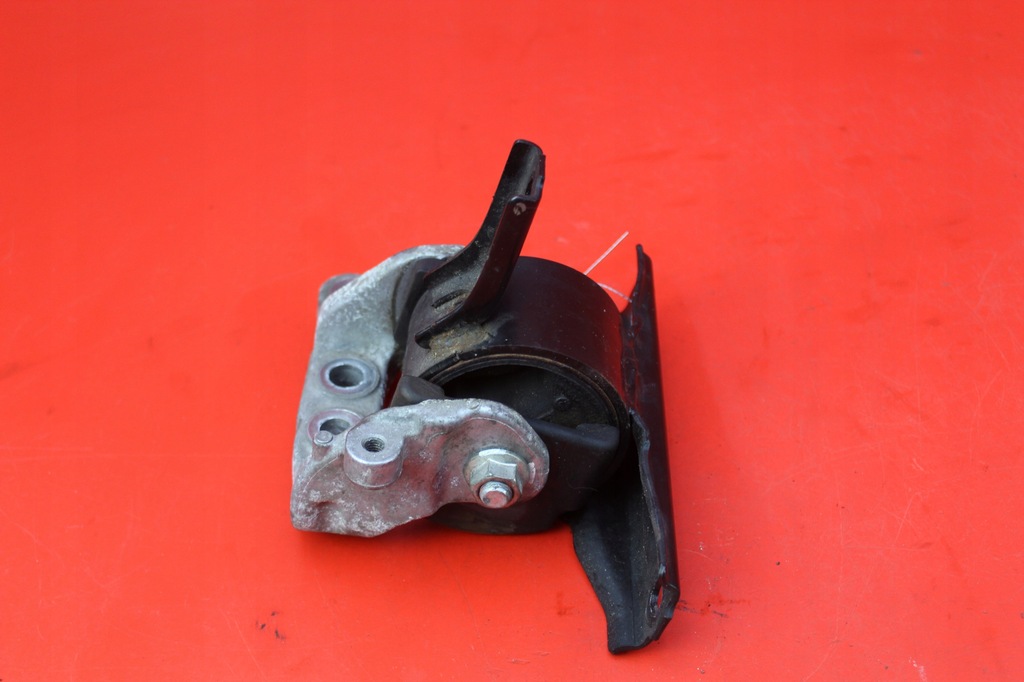 фото №9, Подушка кронштейн коробки передач 4n13 mitsubishi asx 1.8 did 147 km 10-13