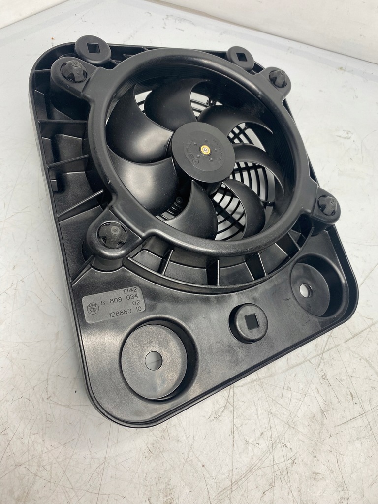 фото №6, Дополнительный вентилятор bmw i3 8608033 8608034 оригинал новый