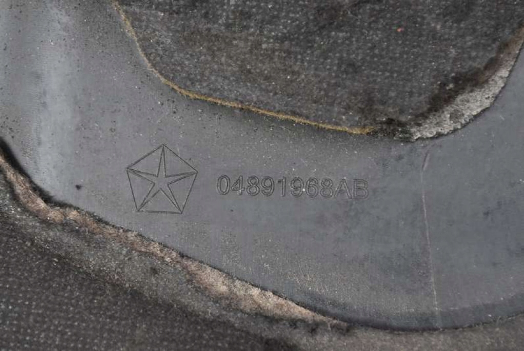 фото №8, Защита двигателя верхний 4891968ab jeep compass 1 i 2.2 crd 163 km 11-13