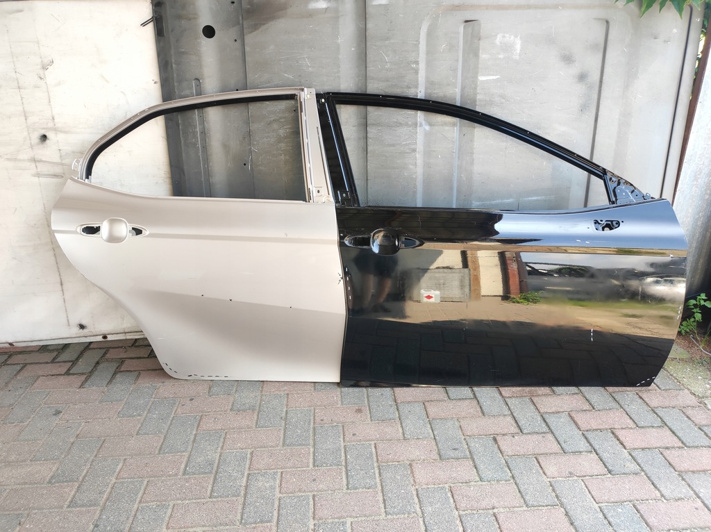 фото №1, Дверь передние правое toyota camry viii
