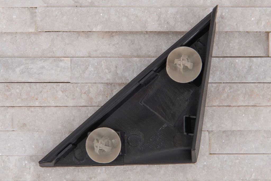 фото №9, Hyundai elantra vi ad 15-18 заглушка треугольник жабо правый 86190f2000