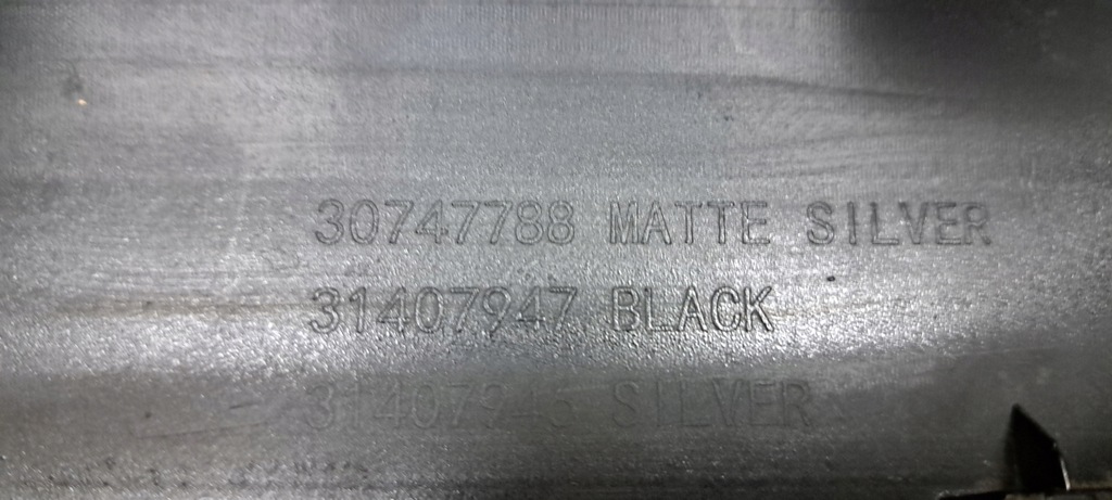 фото №11, Volvo xc-40 спойлер бампер перед 31407947