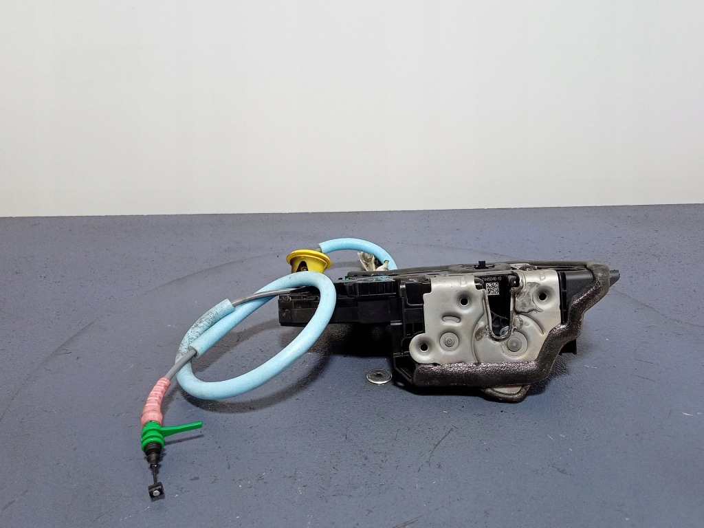 фото №3, Bmw 1 f40 замок дверь задняя правый 5 pin7445046