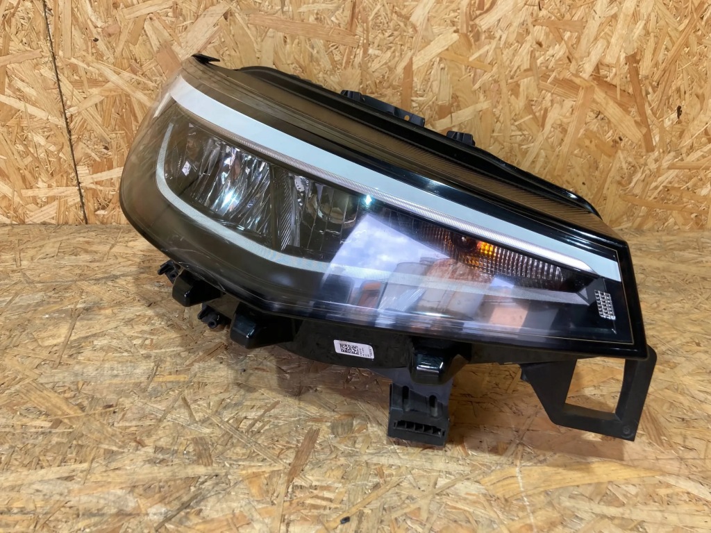 фото №1, Vw id4 id.4 лампа права перед full led 11b941006b eu