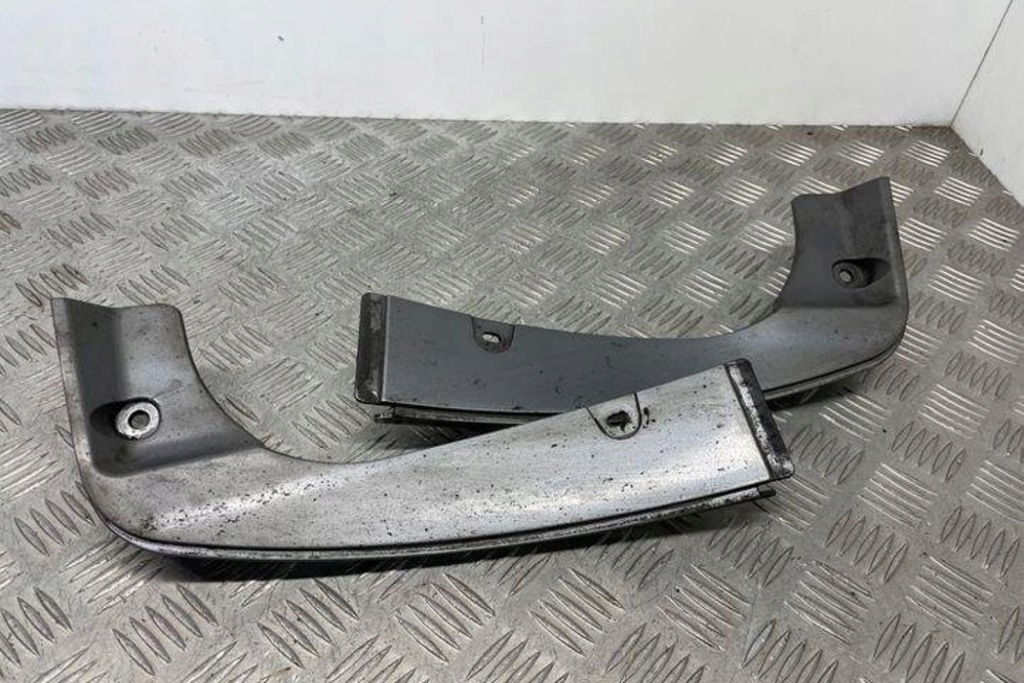 фото №9, Бризковик правий передній bmw x5 e70 8037162 3.0l дизель 180kw 2011