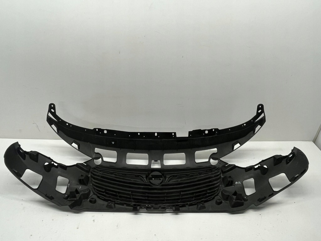 фото №1, Opel combo e решётка радиатора решётка радиатора радиатора хороший комплектный