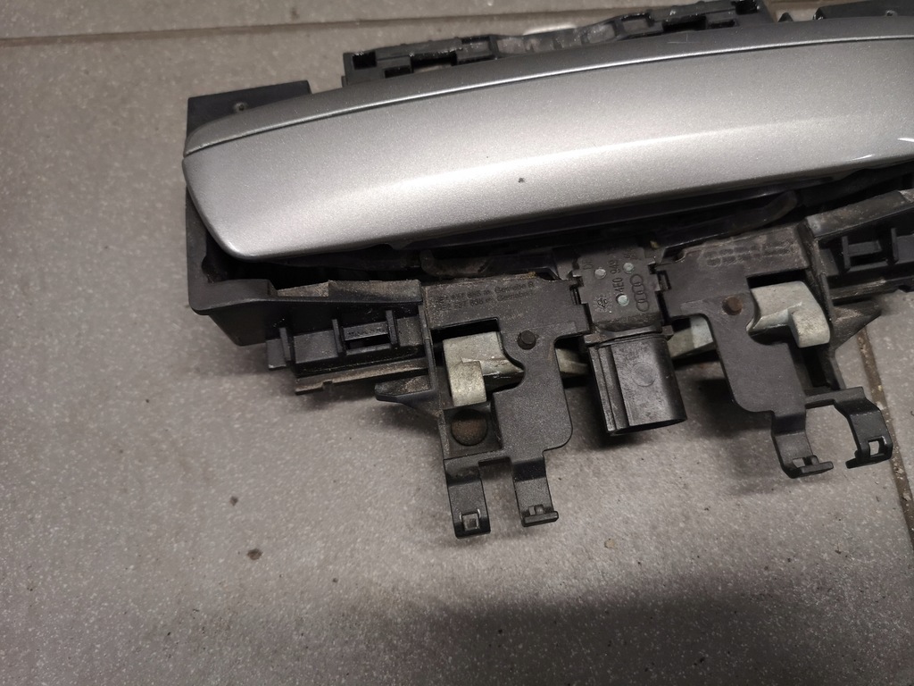 фото №4, Ручка двері ліва зовнішня audi a8 d3